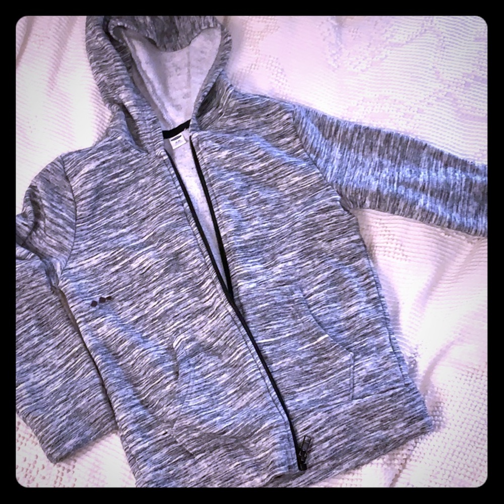 5/$10 boys old navy zip up sweater